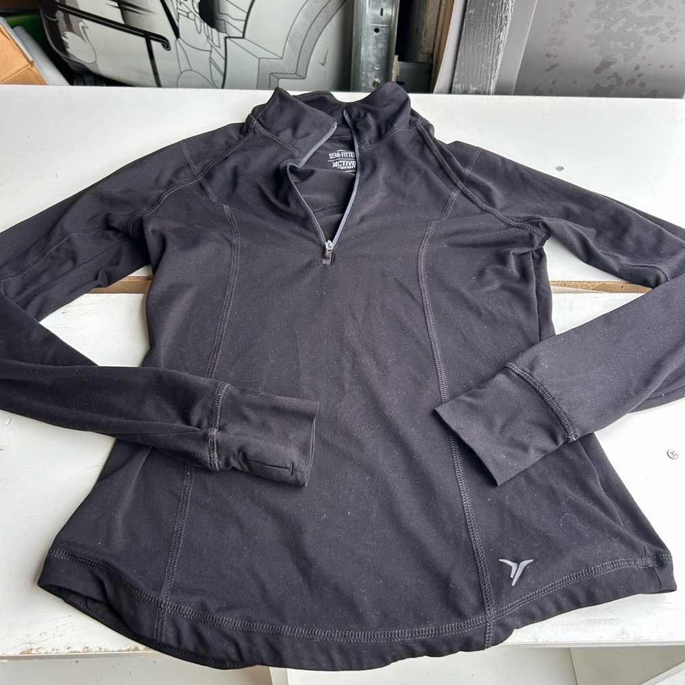 Old Navy Women's Black Long Sleeve Quarter-Zip Top